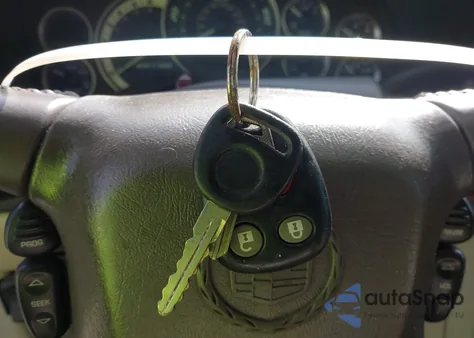 2002 Cadillac Escalade Standard из США, поврежденный, VIN 1GYEC63T32R278020